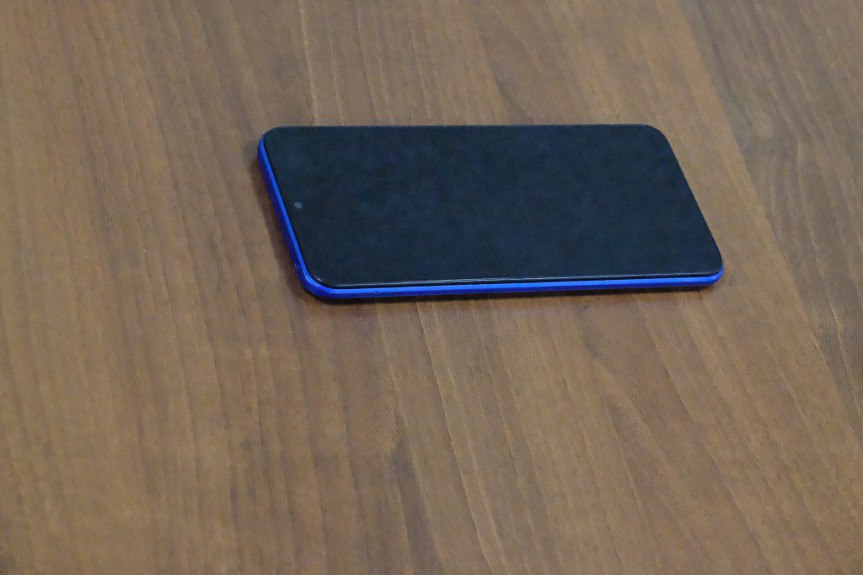 Банк названивал жителю Бурятии более 16 раз в неделю Уроженец Джидинского района пожаловался в УФССП по Бурятии на банк который названивал ему более двух раз в сутки и более 16 раз в неделю Организация пыталась взыскать с мужчины просроченную задолженность таким образом оказывая психологическое давление и нарушая неприкосновенность частной жизни За это банк оштрафовали на 50 тысяч рублей По закону представители кредитных организаций могут звонить должникам не более одного раза в сутки двух раз в неделю и восьми раз в месяц в строго ограниченное время Бурятия Подробности в Номер один Сообщить нам свою новость можно по кнопке Письмо в редакцию