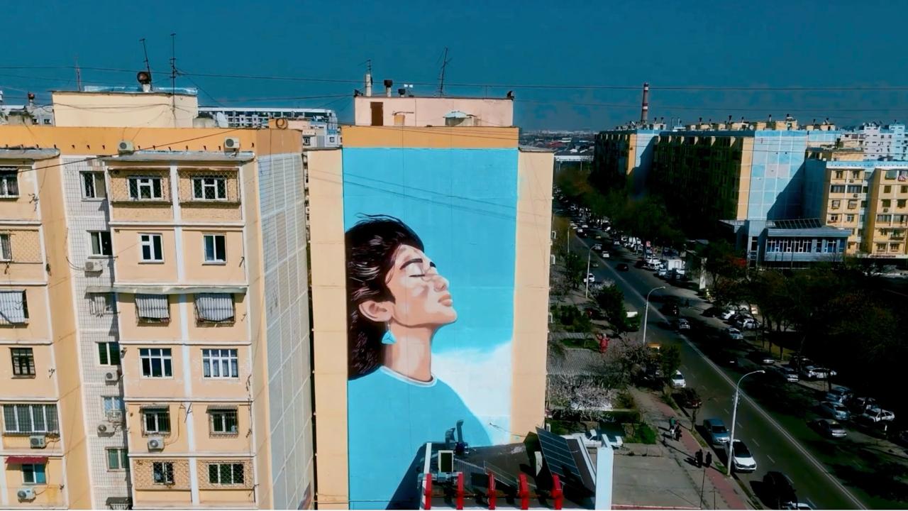 TBC Uzbekistan подводит итоги за пять лет работы В 2019 году TBC Bank Group вышла на рынок Узбекистана купив контрольный пакет платежного сервиса payme С запуском TBC Bank в октябре 2020 года начала формироваться экосистема TBC Uzbekistan в которую сегодня также входят сервис рассрочки TBC Nasiya страховая компания TBC Sug urta и сервис автоматизации розничной торговли BILLZ За пять лет компания значительно укрепила позиции на рынке расширила команду запустила инновационные технологические решения и стала одним из лидеров в цифровом банкинге Центральной Азии TBC Uzbekistan ежегодно демонстрирует рост основных финансовых показателей сопровождая расширение бизнеса инвестициями в экономику страны TBC Bank Group и ее партнеры вложили в экономику Узбекистана более 460 млн По состоянию на конец второго квартала 2025 года экосистеме доверяют свои финансы 21 млн уникальных пользователей больше половины населения страны Telegram Facebook Instagram LinkedIn Сайт