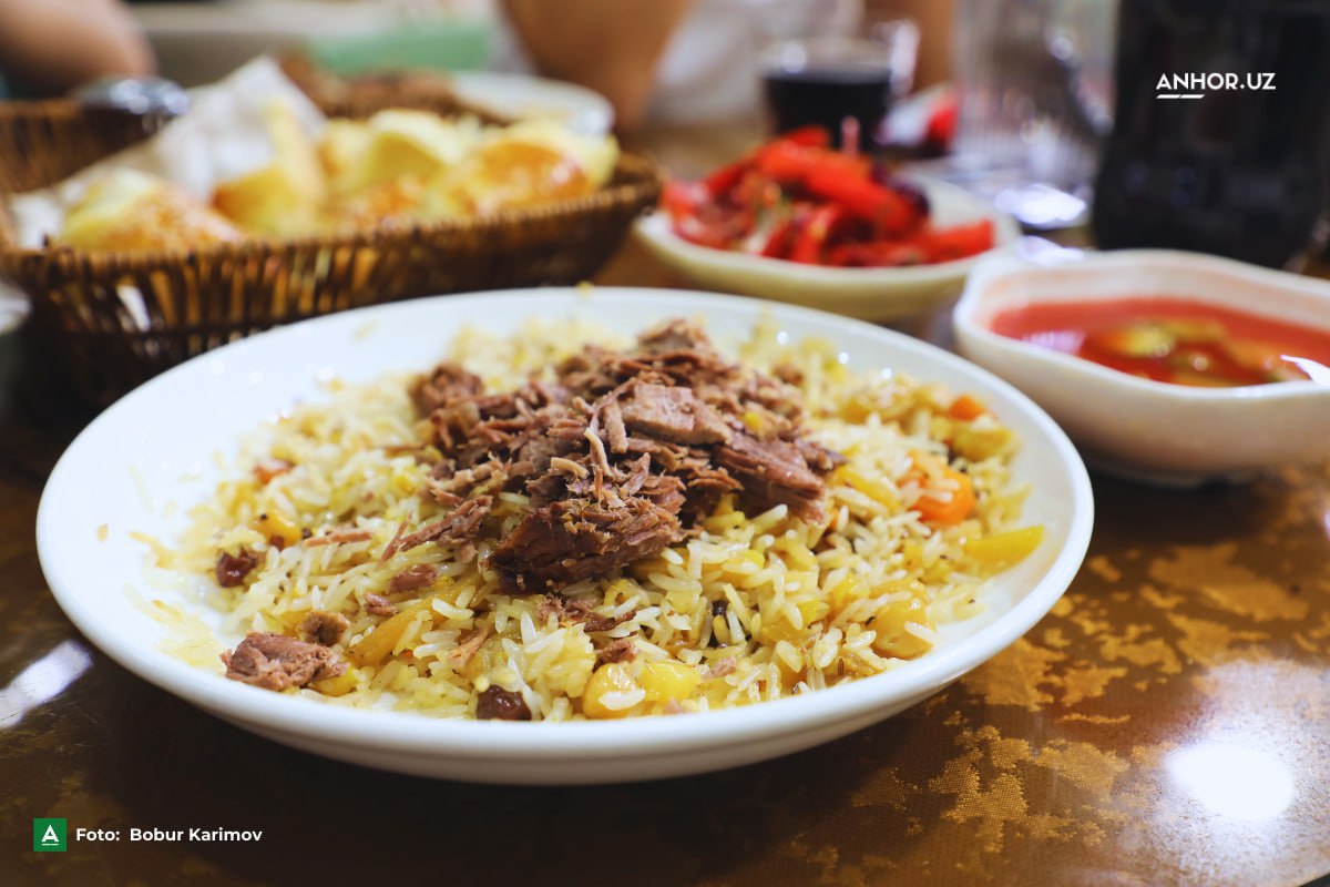 Жителя Кашкадарьи оштрафовали за приготовление 14 казанов плова на свадьбе В Кашкадарьинской области 31 летний мужчина был привлечен к административной ответственности за нарушение правил проведения семейных мероприятий Чтобы накормить всех гостей он организовал приготовление 14 казанов плова Подробнее anhor uz news wedding 7 anhoruz Новости события мнения Мобильное приложение IOS Android