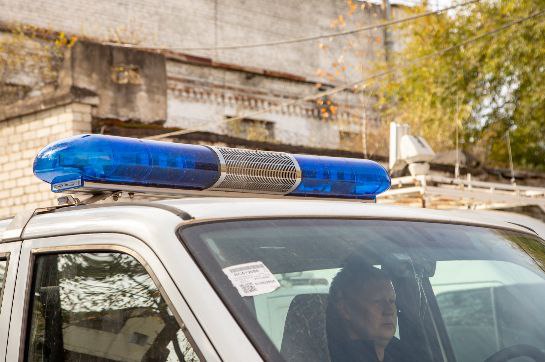 Ночью 6 января в Амурской области в ДТП пострадал подросток Авария произошла в селе Селеткан Шимановского округа По данным управления Госавтоинспекции Амурской области водитель автомобиля УАЗ не справился с управлением совершил наезд на дерево Травмы получил 17 ти летний пассажир