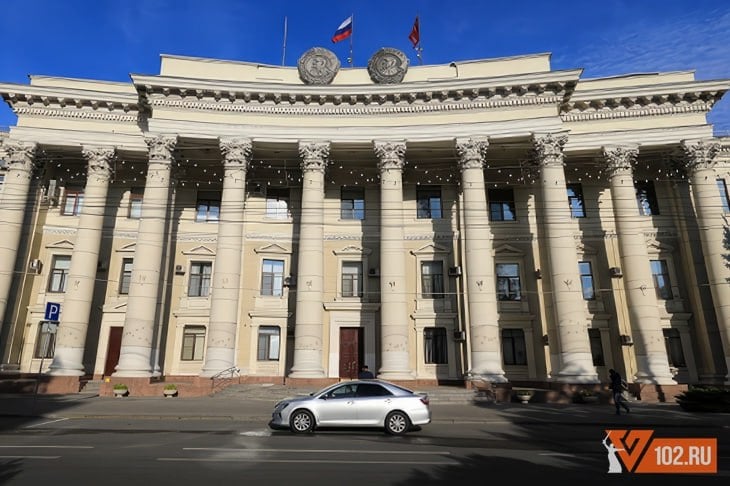 В структуре администрации Волгоградской области произошли кадровые перестановки. Как сообщает ИА «Высота 102», 4 июня стало известно о том, что государственный жилищный надзор временно возглавил Алексей Говорун. Ранее он занимал пост заместителя руководителя надзорного ведомства. На этой должности он сменил Сергея Сивоконя, который должен перейти на другое место работы.