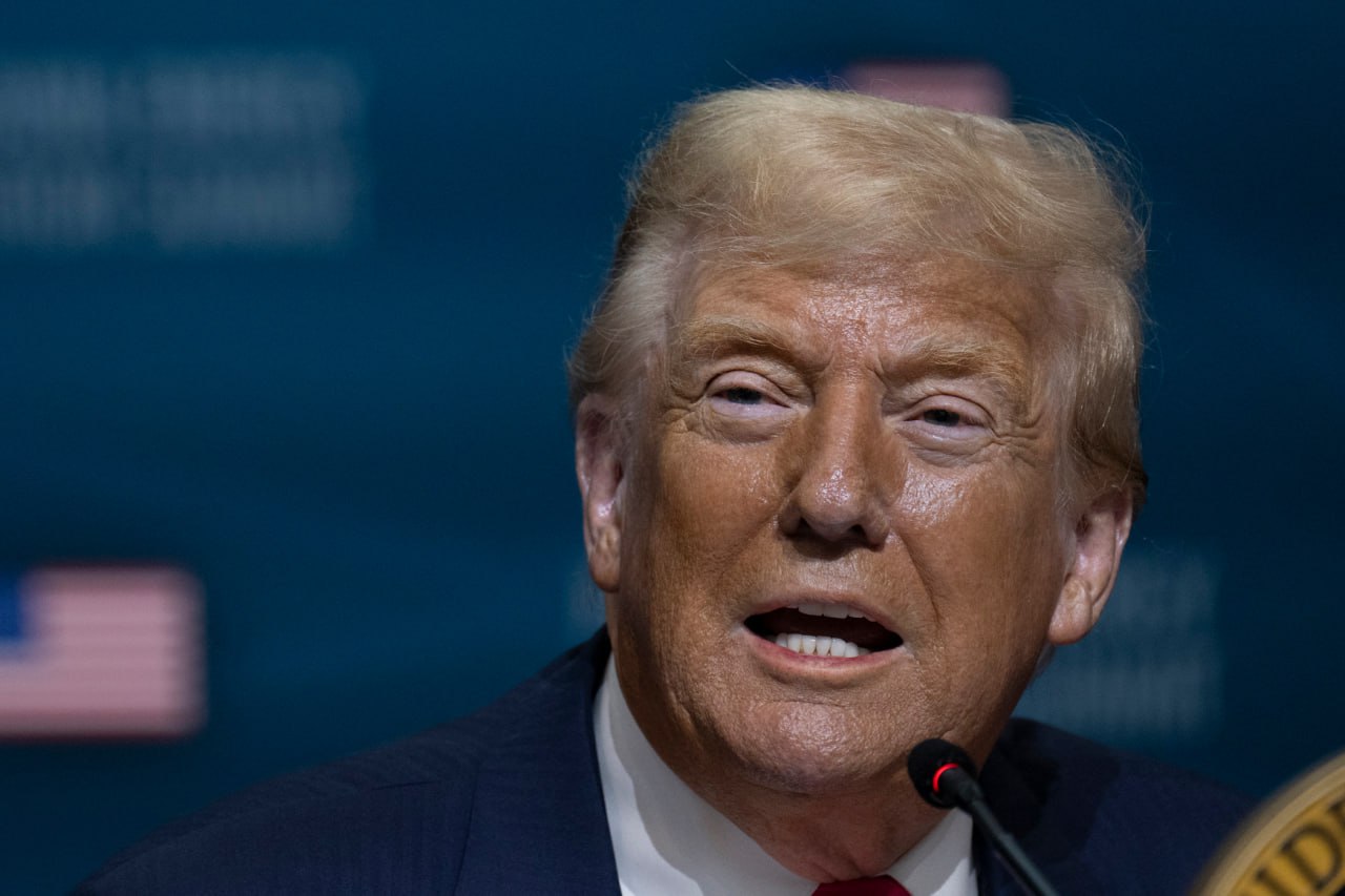 США выходят из ЮНЕСКО Такое решение принял Дональд Трамп, сообщает Белый дом. ЮНЕСКО – это специализированное учреждение ООН, созданное для «содействия миру через развитие международного сотрудничества в сфере культуры, науки, образования и информационных технологий». Подпишитесь на «Абзац» Добавьте «Абзац» в ленту «Дзена»
