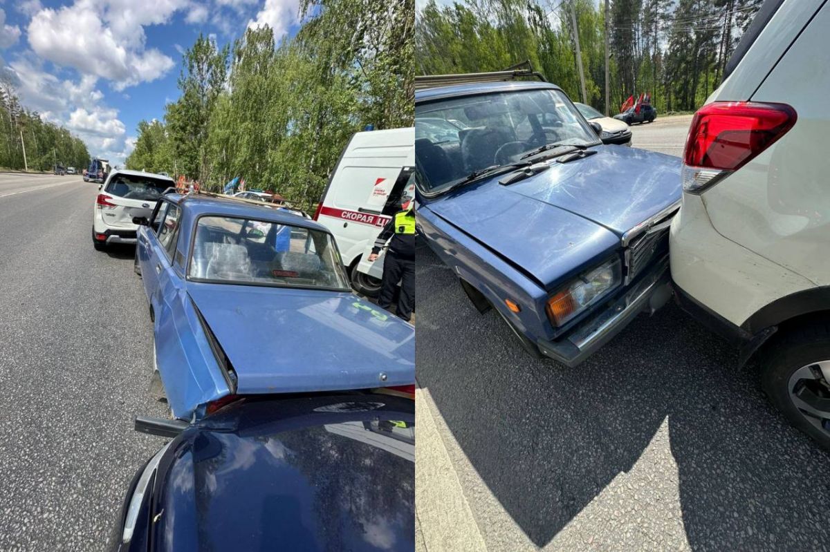 Полицейские рассказали подробности аварии, из-за которой образовалась огромная пробка на выезде из Воронежа Инцидент произошел в 11.15 час. у дома №241/1 по улице 9 Января. Согласно предварительным данным, 87-летний водитель «Сеат Ибица» не справился с управлением и столкнулся с движущимся в попутном направлении автомобилем ВАЗ- 2107 63-летнего мужчины, который далее влетел в автомобиль «Субару» под управлением 80-летнего мужчины. ↗ Прислать новость Подписаться