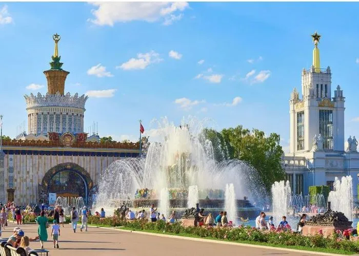В Москве стартовал международный фестиваль Интермузей Брикс Площадка мирового уровня для обмена опытом и определения будущего отрасли так описала форум министр культуры Ольга Любимова