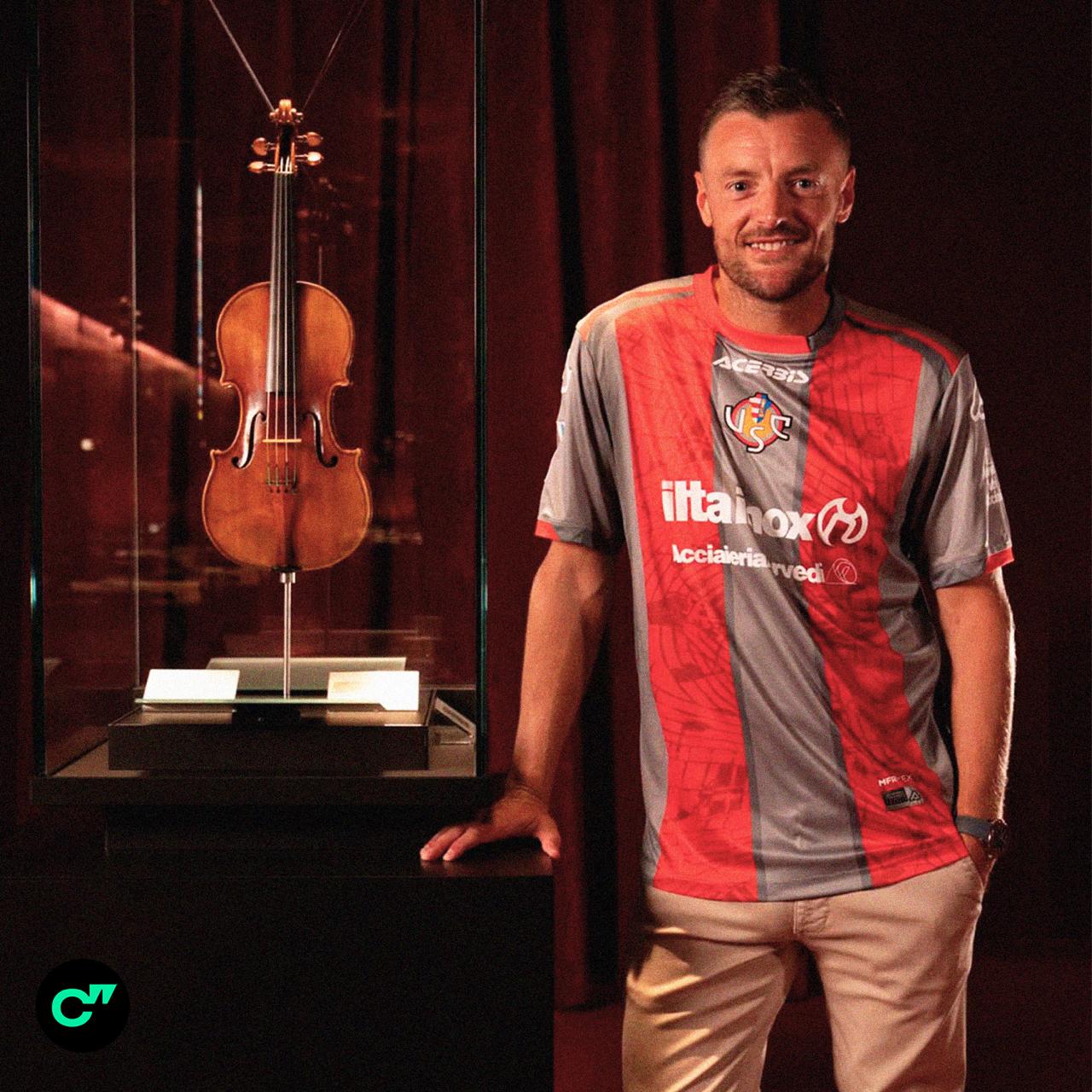 Джейми Варди в свои 38 лет стал лучшим игроком месяца в Серии А С 1 ноября по 1 декабря англичанин забил три гола в четырех матчах один Ювентусу и два обладателю Кубка Италии Болонье покоряет Италию вслед за Модричем   Все рекорды сезона в приложении ГОЛ