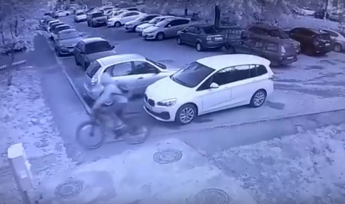 Вор на велосипеде попал под камеры видеонаблюдения в Липецке Житель Липецка загремел под уголовное дело о крупной краже и теперь ему предстоит суд по статье с максимальным наказанием до 5 лет лагерей. ↗ Прислать новость Подписаться