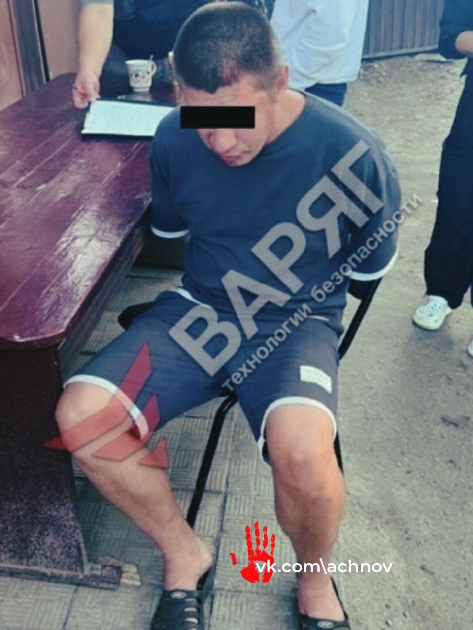 Славно отдохнули. На Сугояке задержали неадеквата с ножом  3 августа две нетрезвые компании не поделили пространство для отдыха. Словесная перепалка переросла в физическое противостояние. Один из зачинщиков конфликта схватился за нож.  Администратор базы нажала тревожную кнопку, после чего на место инцидента прибыли бойцы группы быстрого реагирования «Варяг». Однако хулиганы не намеревались сдаваться и атаковали охранников и окружающих. В итоге, мужчину с ножом удалось обезвредить. Но его неугомонная спутница успела ударить по лицу одного из полицейских, которые также прибыли для наведения порядка.  Несмотря на то что участники потасовки нанесли друг другу телесные повреждения, серьёзных травм никто не получил. Теперь правоохранительные органы занимаются выяснением всех обстоятельств этого инцидента.