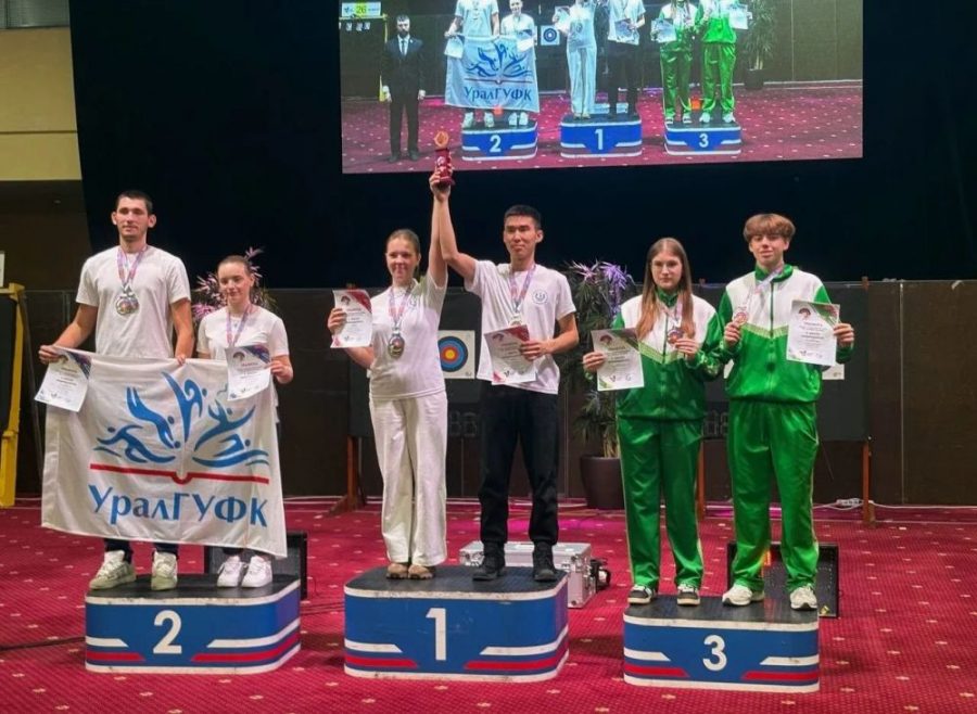 Орловские спортсмены вошли в число призеров Первенства России по стрельбе из лука В Орле завершилось Первенство России по стрельбе из лука Спортсмены из 41 региона страны продемонстрировали высокий уровень подготовки силу характера и волю к победе   www infoorel ru news orlovskie sportsmeny voshli v chislo prizerov pervenstva rossii po strelbe iz luka html