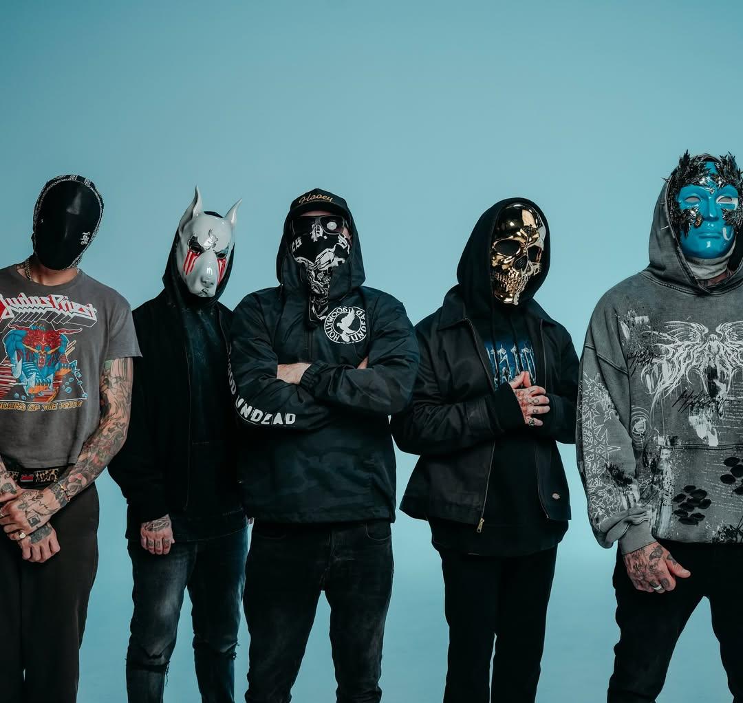 Группа Hollywood Undead выступит в Москве СМИ Музыканты приедут в страну в 2026 году Концерты пройдут 28 мая в столице и 30 мая в Петербурге Продажа билетов стартует уже 16 октября