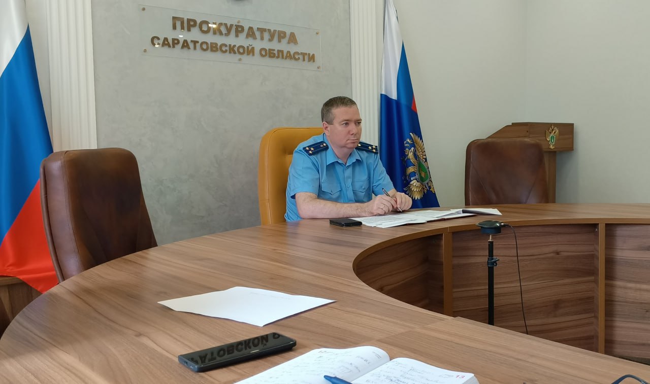 Заместитель прокурора области Дмитрий Ефимович Симанович провел очередное заседание межведомственной рабочей группы В прокуратуре Саратовской области под председательством заместителя прокурора области Дмитрия Ефимовича Симановича состоялось очередное заседание межведомственной рабочей группы по вопросам исполнения законодательства о межнациональных отношениях, противодействии экстремизму и терроризму. В работе группы принимали участие представители органов власти региона, правоохранительных и контролирующих органов, прокуроры городов и районов. На заседании рассмотрены результаты оперативно-профилактической работы среди мигрантов с целью недопущения межнациональных конфликтов на территории региона. Обсуждены принятые меры по недопущению нарушений законодательства религиозными объединениями, в том числе при осуществлении ими миссионерской деятельности. По итогам работы группы выработан комплекс мер по повышению эффективности и совершенствованию деятельности в указанной сфере.