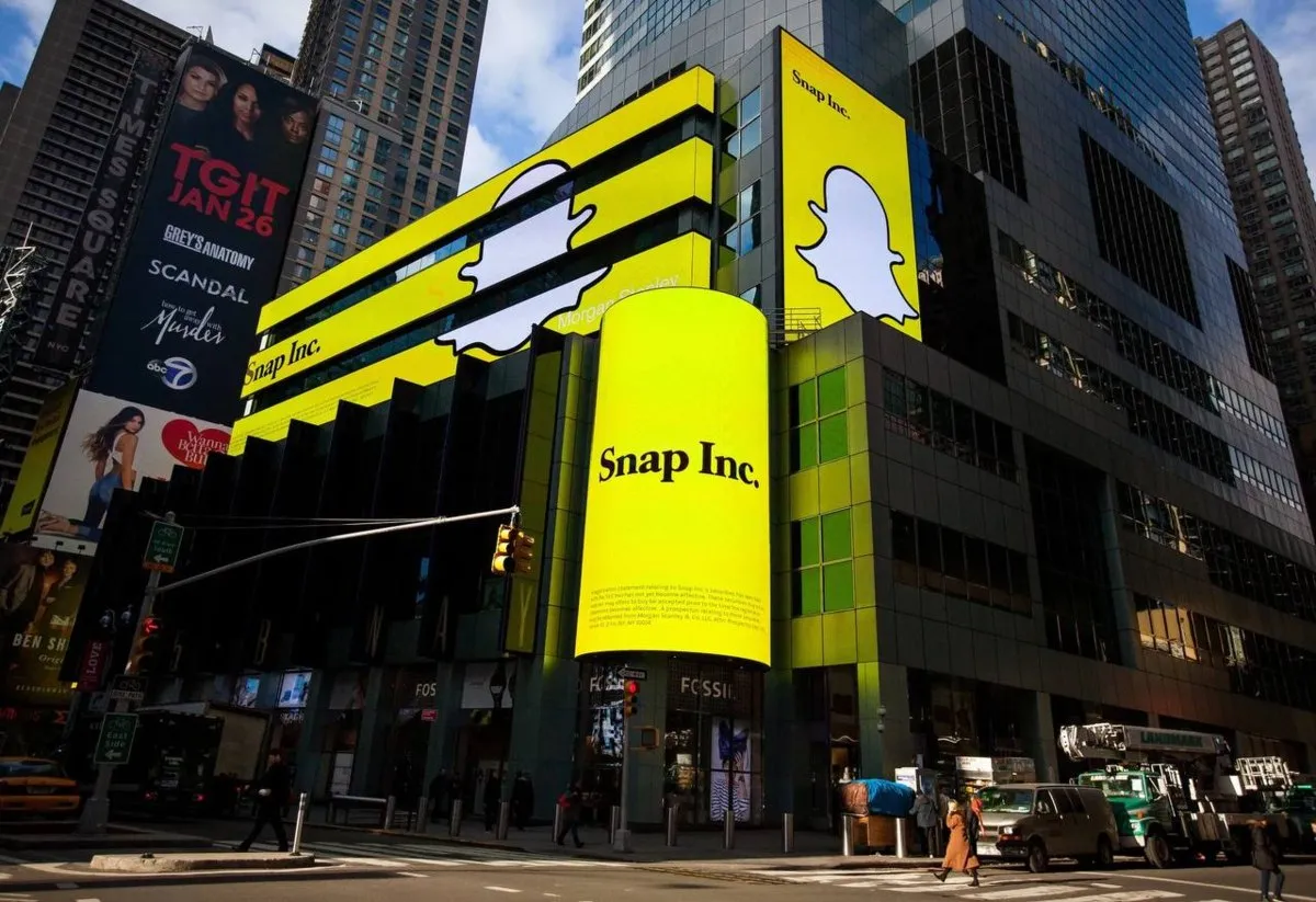 Snap уволит около 1000 сотрудников из за ИИ достижений и для сокращения расходов По словам гендиректора компании Эвана Шпигеля это позволит сэкономить более 500 млн ко второй половине 2026 года vc ru hr 2869689