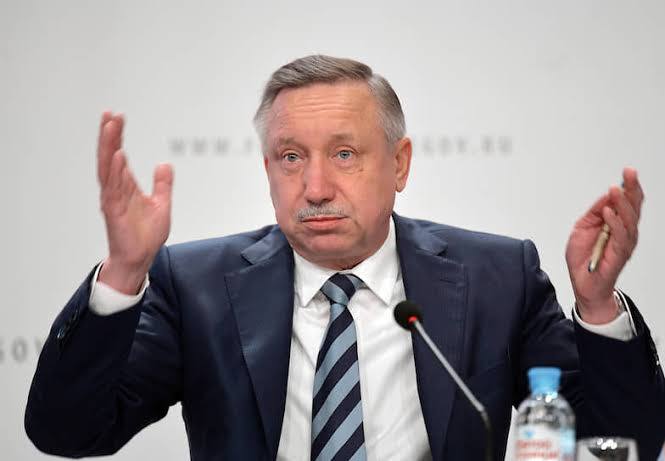 Петербург признали столицей наркоманов и алкоголиков За 2024 год число наркоманов взлетело на 24 а алкоголиков на 22 Петростат В городе также растёт число венерических заболеваний за год количество сифилитиков выросло сразу на 10 Также в 2024 году в городе на 9 1 увеличилось число жителей с диагностированным сифилисом на 1200 При этом распространение туберкулеза в северной столице замедлилось на 8 5 в 2024 году было выявлено 912 новых эпизодов Гуд Афтенун Новости