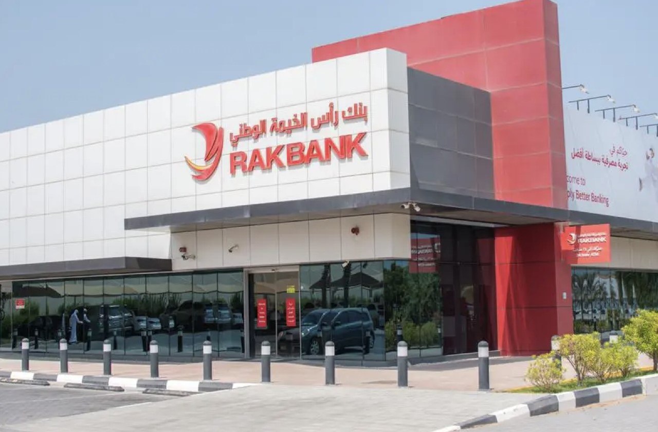 RAKBank получил предварительное одобрение Центробанка ОАЭ на выпуск стейблкоина полностью обеспеченного дирхамом DeCenter
