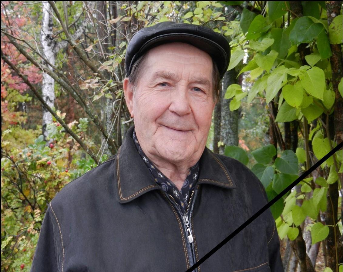 Скончался бывший глава Кикнурского района Красилов Александр Васильевич Александр Васильевич родился в 1941 году С 1960 начал работать в совхозе Мичуринский в 1979 году его назначили начальником управления сельского хозяйства затем он стал председателем райисполкома инспектором Госстраха В 2001 году избран главой Кикнурского района проработал четыре года в 2005 году покинул пост в связи с добровольной отставкой Редакция Pro Города выражает глубокие соболезнования родным и близким Александра Васильевича Мы в MAX