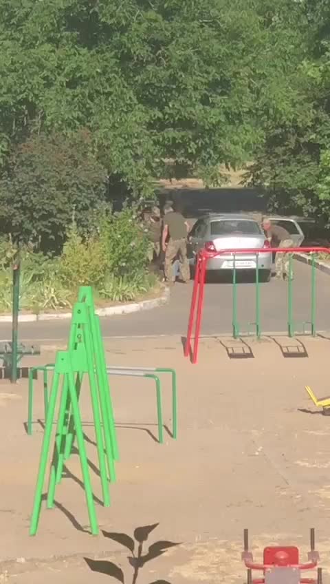 В Николаеве зафиксированы случаи жестокого обращения военкомов с гражданами