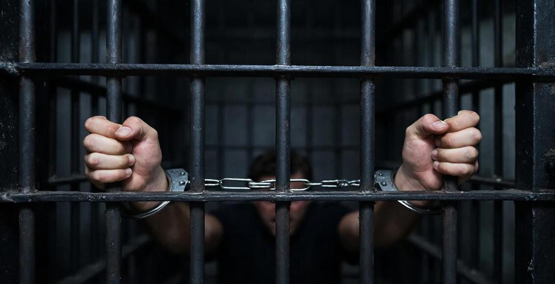 Житель Камчатки получил 18 лет за связь с террористической организацией Сотрудники УФСБ России по Камчатскому краю выявили и остановили незаконную деятельность местного жителя который сотрудничал с украинской организацией признанной в России террористической Нажмите для подробностей kam24 ru news main 20251121 122874 html utm source telegram utm medium messenger