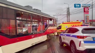 В Туле в массовом ДТП погибли 4 человека и пострадали 20   newstula ru fn 1746960 html В 7 30 утра на Пролетарском мосту в Туле произошло массовое ДТП В региональном ГАИ сообщили о том что участниками стали 2 маршрутки трамвай и два легковых авто В результате аварии погибло 4 человека 20 пострадали   Прислать новость Подписаться   Подпишись на Тула 1 Прислать новость задать вопрос