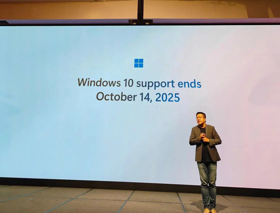 Windows 10 ВСЁ Microsoft прекратит поддержку ОС 14 октября Для ОС больше не будут выходить обновления безопасности и исправления ошибок Но это не означает что она перестанет работать Учитывая что в мире сейчас более 1 миллиарда компьютеров с этой версией Виндоус решение неоднозначно Для перехода на 11 версию нужен компьютер как минимум на 50 более мощный Тут однозначно сговор с производителями