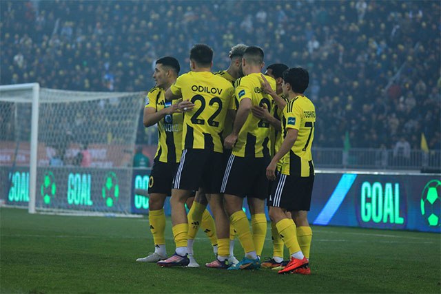 Нефтчи чемпион после 24 летнего ожидания В 29 м туре Суперлиги Узбекистана определился новый чемпион ферганский Нефтчи одержал уверенную победу над Кизилкумом со счётом 4 1 и досрочно завоевал золотые медали сезона   English O zbek tilida Ўзбек тилида На русском iOS Android