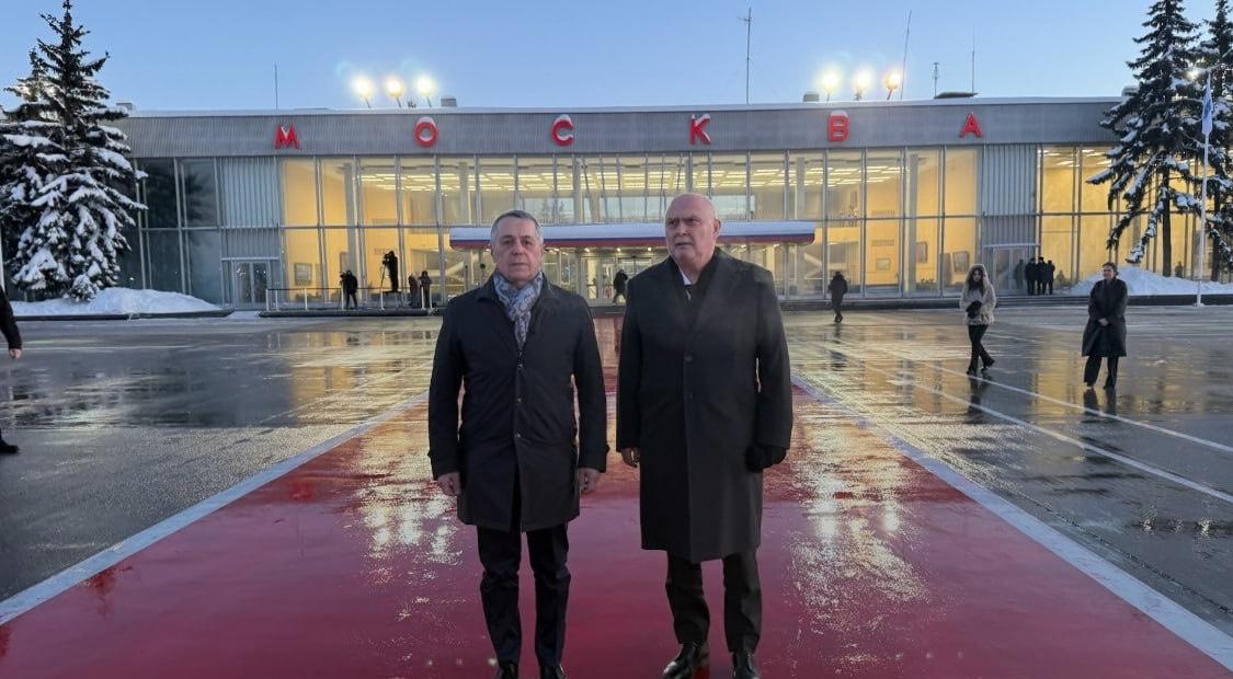 Глава МИД Швейцарии написал в X что прибыл в Москву вместе с генсеком ОБСЕ