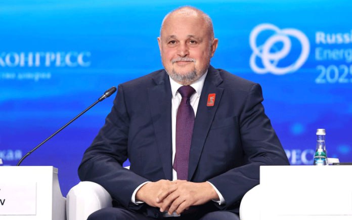 А чё так можно было что ли Министр энергетики Сергей Цивилев возглавил совет директоров Системного оператора По словам Цивилева соответствующее ходатайство одобрил премьер Мишустин В связи с тем что Системный оператор очень важен в нашей работе я обратился с ходатайством к председателю правительства Михаилу Владимировичу и он моё ходатайство одобрил я уже председатель совета директоров Системного оператора Цивилев обозначил две ключевые задачи на новом посту восстановить головной проектный институт при Системном операторе а также расширять полномочия технической инспекции СО включая проверку отраслевых строек geonrgru YouTube sponsr ru