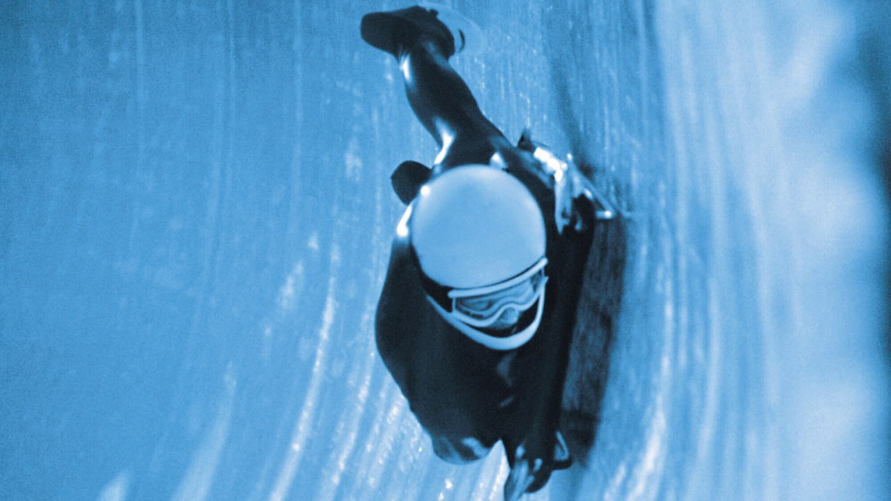 Скелетонистка Фролова заняла восьмое место на этапе Кубка Европы в Инсбруке Победу одержала Валентина Маргальо из Италии с результатом 1 минута и 49 37 секунды Алёна уступила победительнице 0 88 секунды На этапе Кубка Европы выступили ещё три россиянки Полина Тюрина стала 11 й Полина Князева 14 й Виктория Феттель 31 й news matchtv Image Source Image Source Getty Images