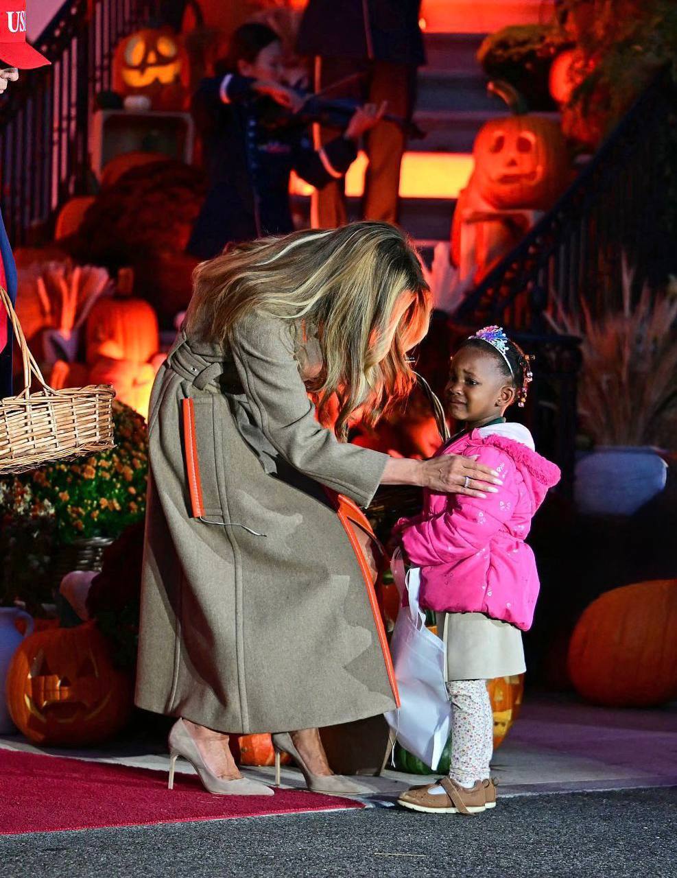 Министерство юстиции США проводит расследование в отношении руководителей движения  Black Lives Matter по подозрению в нецелевом использовании пожертвованных средств сообщает агентство Associated Press AP со ссылкой на источники Расследование затрагивает фонд Black Lives Matter Global Network Foundation который собрал более 90 млнв виде пожертвований после гибели Джорджа Флойда в 2020 году Дмитрий Никотин Подписаться