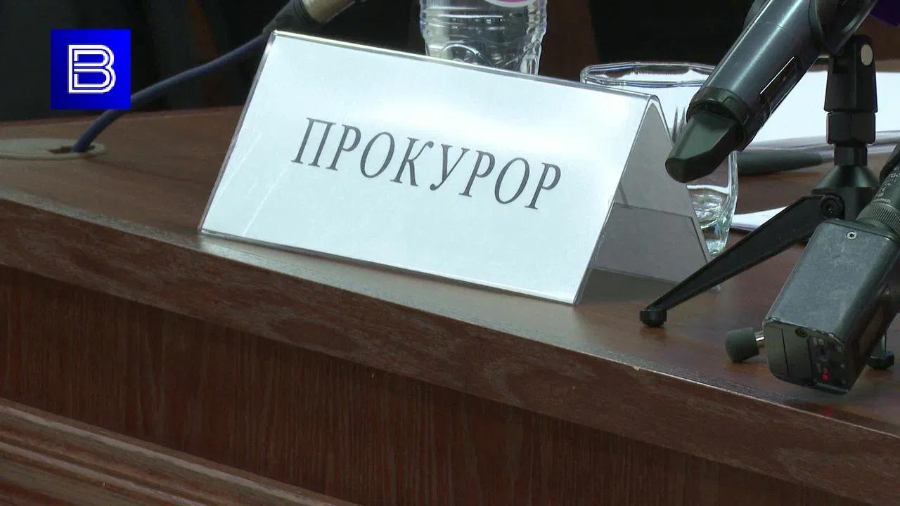 Экс-начальница почты в Ура-Губе предстанет перед судом за хищение средств Прокуратура Кольского округа утвердила обвинительное заключение в отношении местной жительницы, обвиняемой по части 3 статьи 160 УК РФ. Уголовное дело направили в Кольский районный суд для рассмотрения по существу. Северянке грозит до шести лет лишения свободы. Подпишись — Вести Мурман