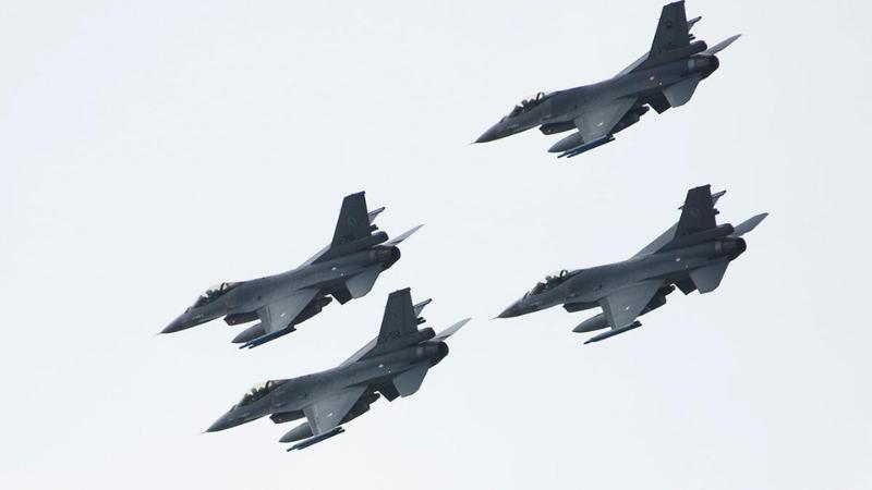 Канада выделит 2 5 млрд на военную помощь Украине Канада объявила о предоставлении Украине масштабной финансовой помощи на военные цели Объем поддержки составит 2 5 миллиарда долларов Об этом сообщает телеканал Sky News передает ura news   telegra ph Kanada vydelit 25 mlrd na voennuyu pomoshch Ukraine 12 27