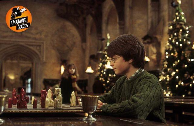 Названы самые популярные новогодние фильмы у россиян Ими стали Гарри Поттер Ирония судьбы или С легким паром и Один дома Исследование проведено на основе почти полумиллиона упоминаний в Сети Также в числе популярных лент Отпуск по обмену Гринч Реальная любовь и отечественные Морозко Чародеи Карнавальная ночь При этом одна половина россиян 52 выбирают зарубежные фильмы а другая отечественные 48 В этом предпочтения жителей нашей страны распределились почти поровну Главное здесь Подписывайтесь