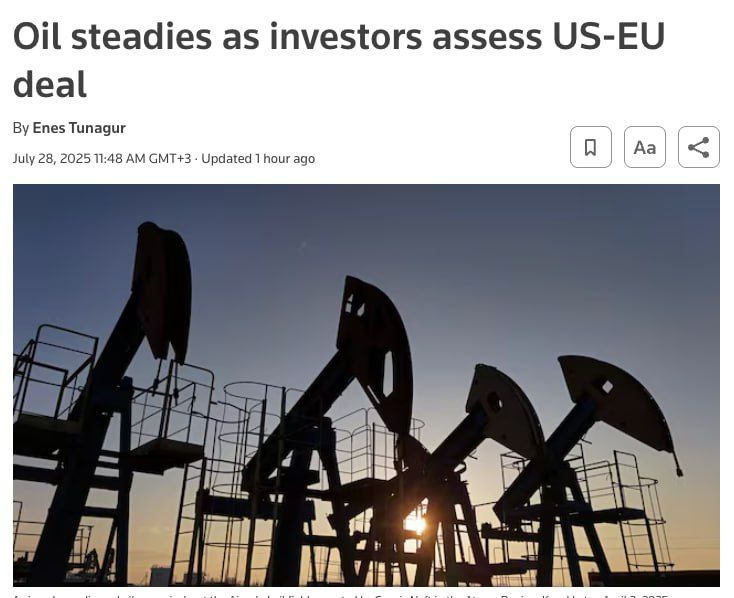 Нефть подорожала после торговой сделки США и ЕС. Заключение торгового соглашения между США и Европейским союзом дало импульс росту нефтяных котировок, сообщает Reuters. Рынки положительно оценили снижение рисков затяжного торгового конфликта, что развеяло опасения о возможном снижении спроса на энергоносители. Фьючерсы на нефть марки Brent прибавили 0,89%, достигнув $69,05 за баррель. Американская нефть West Texas Intermediate также продемонстрировала рост на 0,91% до $65,75 за баррель. По словам аналитиков IG Markets, торговая сделка между США и Европейским союзом оказывает поддержку мировым финансовым рынкам и ценам на нефть. Отмечается позитивная реакция рынка с учетом снижения риска затяжного торгового конфликта и «важности августовских сроков введения пошлин».