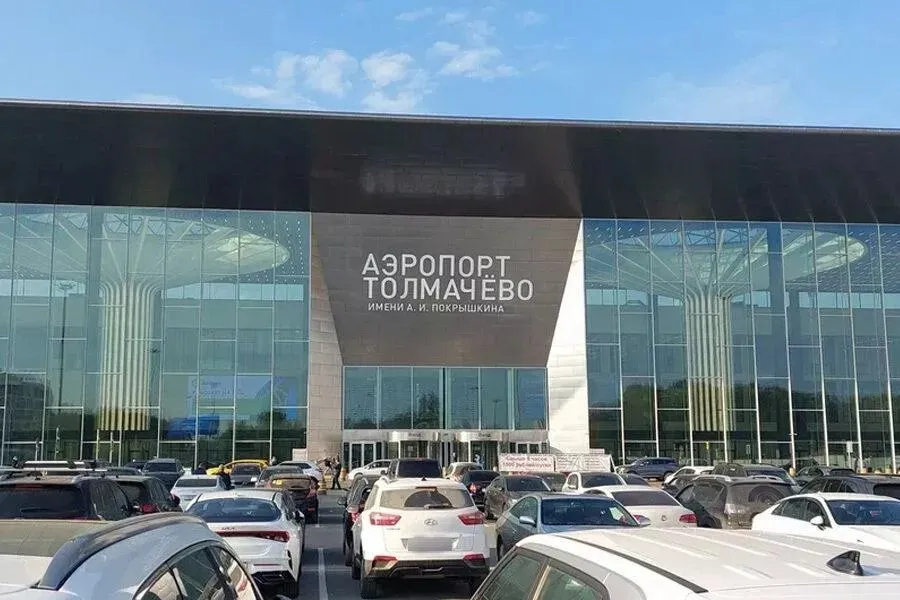 Удвоить штрафы российским авиаперевозчикам за овербукинг предложили в Госдуме Авиакомпании также предлагают обязать выплачивать 50 от суммы штрафа в качестве компенсации пассажирам Подробнее читайте по ссылке     INFOPRO54 Мы в других соцсетях MAX VK ОК Источник фото Infopro54 автор Оксана Мочалова