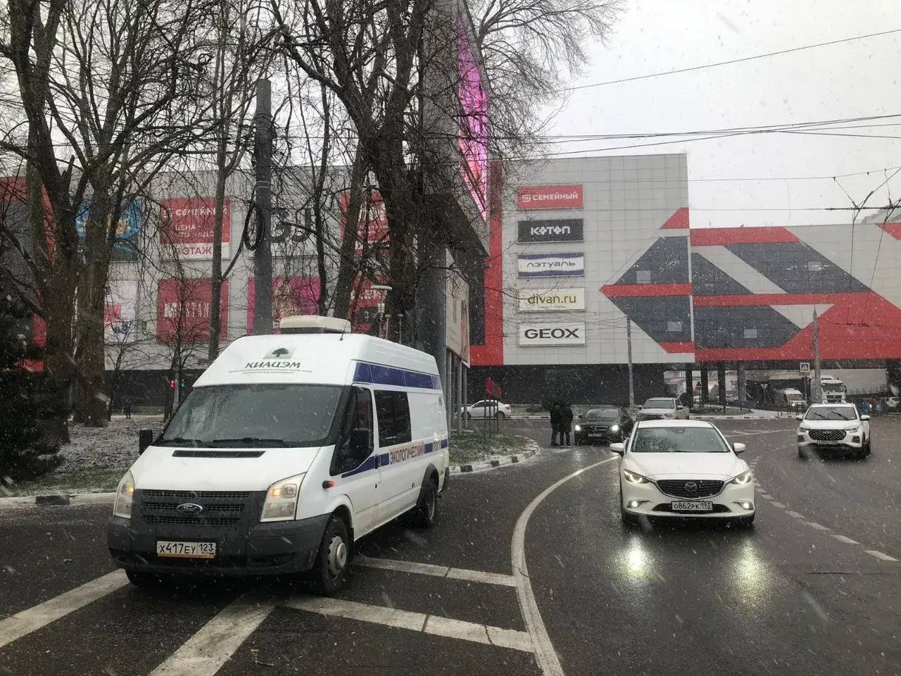 НА КУБАНИ ПРОВЕРЯТ КАЧЕСТВО ВОЗДУХА В ШЕСТИ ГОРОДАХ В 2026 году подведомственное минприроды ГКУ КК КИАЦЭМ запускает очередной этап мониторинга состояния атмосферного воздуха   на территории Краснодарского края Исследования пройдут в Краснодаре Новороссийске Белореченске Анапе Темрюке и Туапсе Специалисты проанализируют 1  6  8  0   проб Воздух исследуют на содержание аммиака сероводорода тяжелых металлов цинк свинец никель формальдегида и других примесей Исследование атмосферного воздуха важный элемент защиты жителей от антропогенного воздействия Полученные данные помогут выявить зоны риска и принять меры по улучшению качества воздуха в крае Кубань КачествоВоздуха МинприродыКК ЭкоМониторинг КраснодарскийКрай КИАЦЭМ