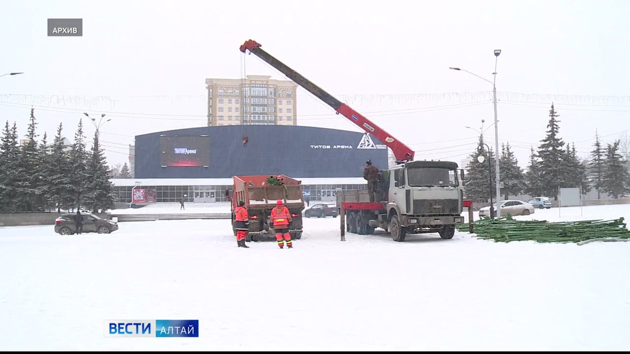 Сегодня в Барнауле закроют движение по площади Сахарова.  На этом месте начнут строить новогодний городок.   С утра на пр. Социалистическом от Молодёжной до Мерзликина выставят ограждения. Площадь будет перекрыта до 19 января, сказали в мэрии.   На Сахарова обустроят праздничный городок. Вместо ледяных фигур установят светодинамические скульптуры и смонтируют деревянные новогодние павильоны.   Центром празднования станет ёлка высотой 32 метра. На обустройство главной новогодней площадки власти краевой столицы потратят почти 25 млн рублей.   В конце недели на период праздников также перекроют площадку в районе дворца культуры «Южный». Там тоже смонтируют новогодний городок.