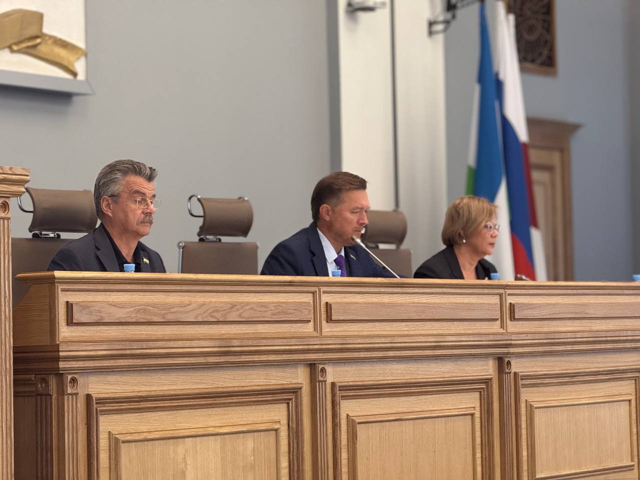 Сегодня состоялись публичные слушания по отчету об исполнении бюджета города За 2024 год доходы и расходы исполнены в сумме 50,5 млрд руб. и 49,1 млрд руб. соответственно. Исполнение бюджета осуществлялось в рамках 26 муниципальных программ, которые аккумулируют 97% расходов. Объем долга сократился на 600 млн руб. и составил 8,9 млрд руб. 232 горожанина обсудили вопросы, 12 выступили, 65 письменных обращений.