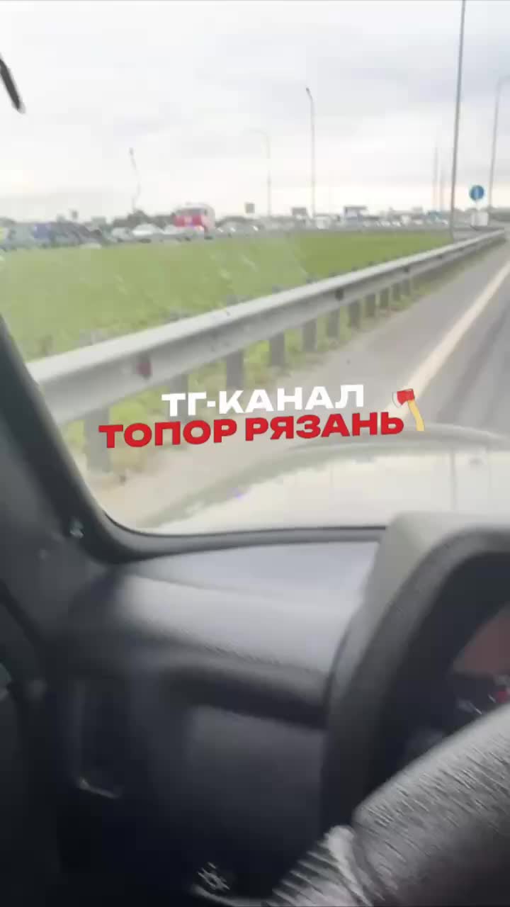 ДТП в Челябинске и Ростове: пострадавшие конструкции, но без жертв