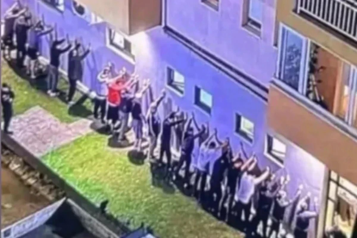 Задержанный в Монтенегро гражданин Азербайджана освобождён Освобождён гражданин Азербайджана задержанный в столице Монтенегро Подгорице после инцидента с ножом в котором как утверждается участвовали граждане Турции По информации полученной АПА гражданин Азербайджана был освобождён вчера вечером Полиция просмотрела записи с камер наблюдения в результате чего установлено что во время инцидента гражданин Азербайджана находился дома vesti az