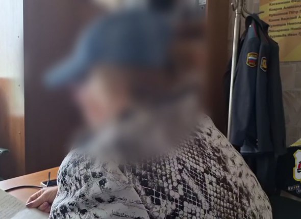 Пенсионерка из Ангарска поверила "экс-работодателю" и потеряла 700 тысяч Мошенники запугали бывшую работницу техникума уголовной ответственностью Читать подробнее на сайте...