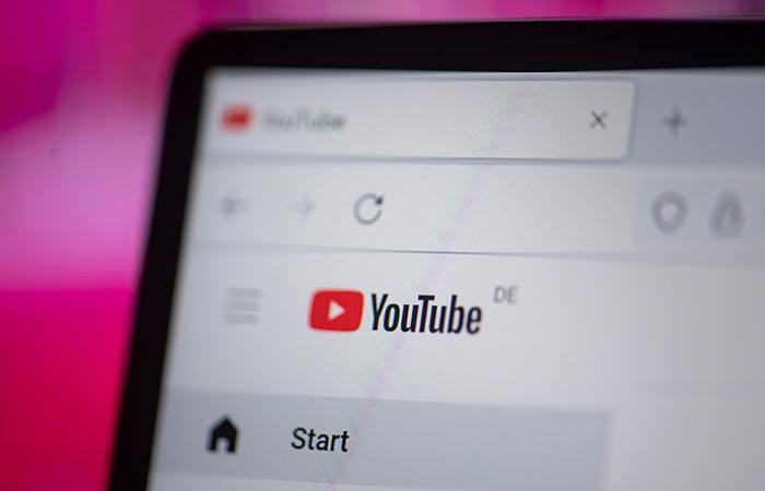 YouTube запустил функцию Семейный центр, которая позволяет родителям следить за активностью своих детей на платформе, в том числе за подписками, комментариями и загрузками.   9to5Google  #новости