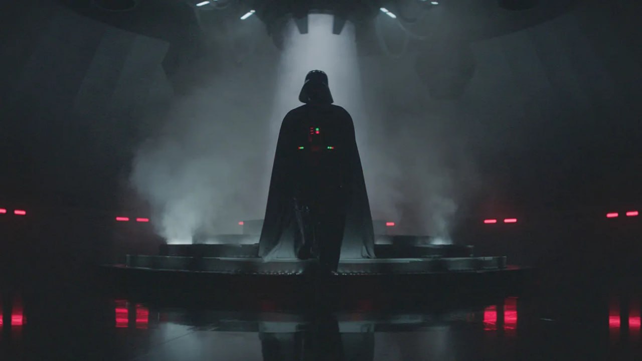 Disney инвестирует 1 млрд долларов в OpenAI Киностудия также откроет доступ к своим персонажам в том числе героям Marvel Звездных войн Pixar мультфильмов Walt Disney Animation Studios включая Холодное сердце и Зверополис Пользователи Sora смогут генерировать видео с ними а в ChatGPT можно будет создавать изображения с ними по текстовому запросу По лицензии OpenAi сможет использовать около 200 героев а также костюмов транспортных средств и знаковых локаций из франшиз Disney Disney в свою очередь получит возможность применять API и технологии OpenAI в своих продуктах в том числе в Disney Сотрудникам студии обеспечат доступ к ChatGPT Ожидается что сделку заключат в начале 2026 года Лицензионный договор будет действовать три года Кинопоиск Новости