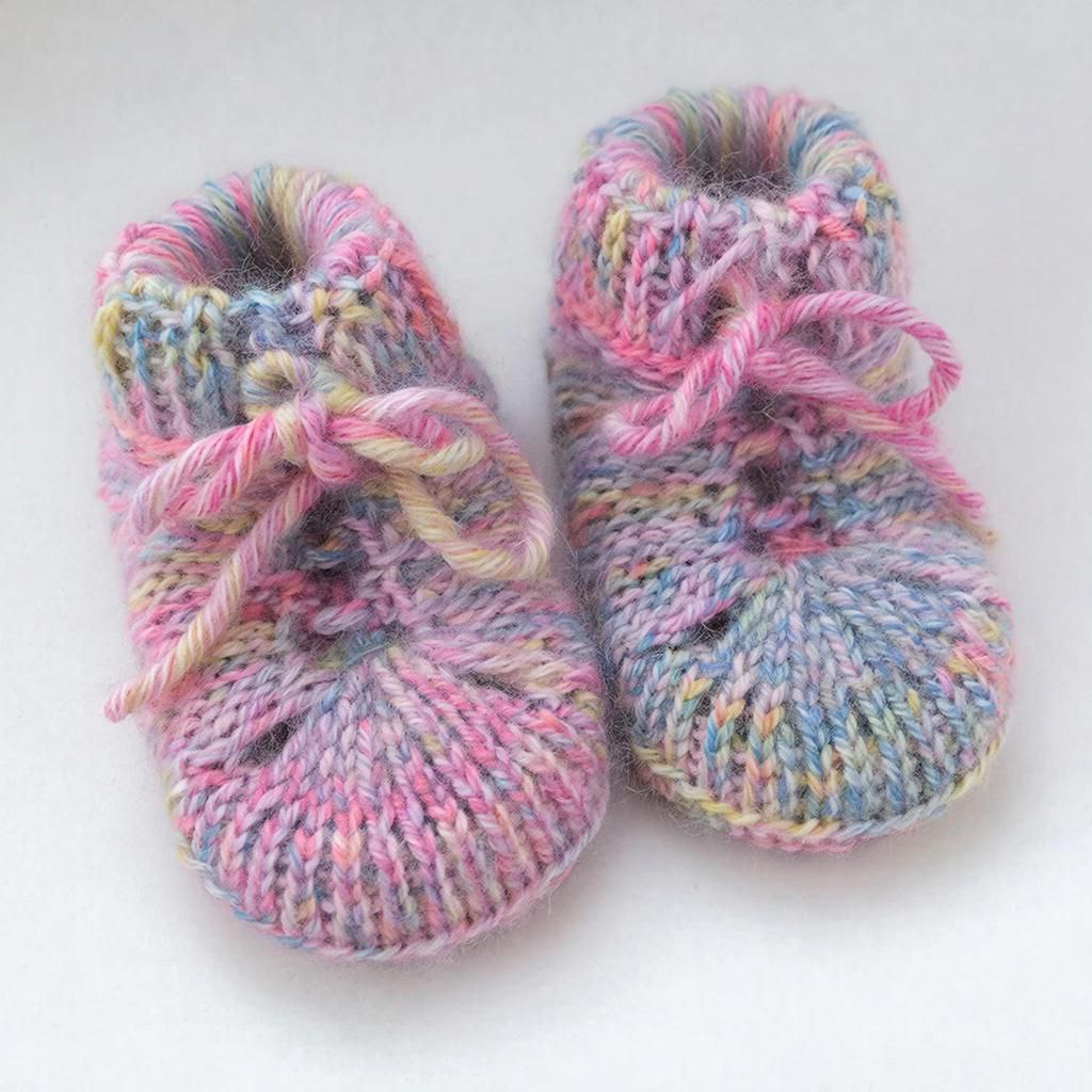 В 2026 году пособие при рождении ребенка составит 28773 рубля Об этом говорится в законе о бюджете Соцфонда на 2026 2028 годы Согласно документу опубликованном на официальном портале правовых актов к 2028 году пособие вырастет до 31 тысячи рублей Радио 104FМ Новая Россия Мы в МАХ