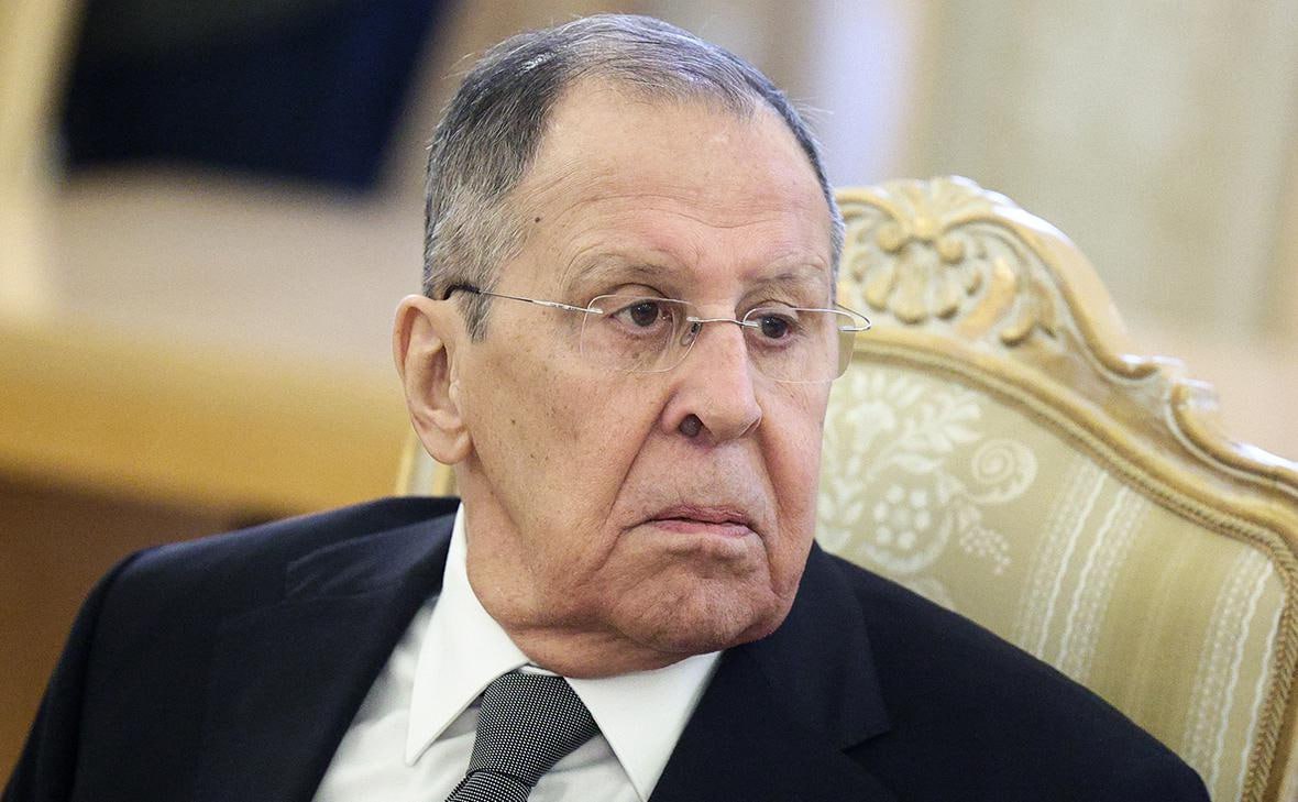 Лавров заявил что США теперь не готовы к своим предложениям по Украине Россия приняла предложения США на августовском саммите президентов Владимира Путина и Дональда Трампа в Анкоридже но теперь американская сторона не готова к своим же инициативам заявил глава российского МИДа Сергей Лавров Помимо того что вроде бы с Украиной то они предложили и мы готовы были а теперь они не готовы Помимо этого еще и в сфере экономики никакого там радужного будущего мы не видим рассказал министр Администрация США по словам Лаврова не только не оспаривает законы которые предшественник действующего президента Джо Байден принимал для наказания России но и вводит против Москвы новые санкции усиливается война против танкеров РБК Уфа в Telegram РБК Уфа в MAX