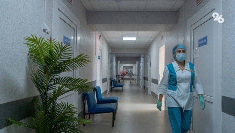 Укомплектованность медучреждений персоналом на Ставрополье составляет около 70% Такие данные привёл губернатор Владимир Владимиров. Он отметил, что в регионе продолжат работу по привлечению кадров. В частности, в медучреждения набирают студентов-целевиков. Также в двух муниципалитетах построят муниципальные дома.