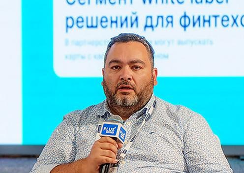 Совладелец и член наблюдательного совета платежной организации PayWay Бехзод Ботиров арестован в Узбекистане по обвинению в незаконной организации азартных игр Об этом сообщает Spot со ссылкой на группу компаний Humans в которой ранее Ботиров был одним из топ менеджеров и более 6 5 лет занимал пост генерального директора платежной организации UPay принадлежит Humans Подробнее на нашем сайте Актуальные новости из Центральной Азии fergananews