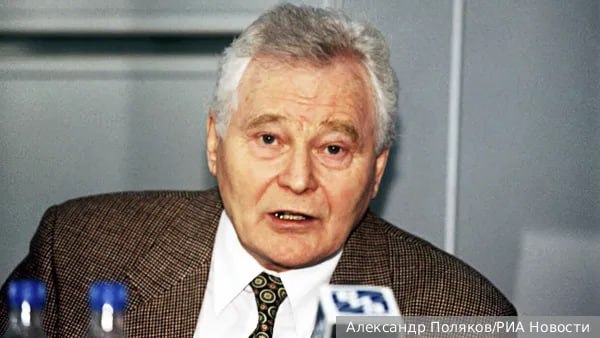 Известный российский социолог и публицист Сергей Кара Мурза умер на 87 м году жизни Об этом сообщил в своем Telegram канале Захар Прилепин Писатель назвал его одним из главных своих учителей и одним из самых умнейших и честнейших людей эпохи Подписаться Читать эксклюзив