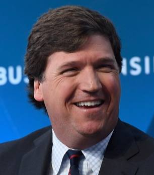 Задержан журналист Такер Карлсон Американский журналист Такер Карлсон и его сотрудники были задержаны в Израиле после интервью с послом США Майком Хакаби передает Daily Mail   Карлсон известен в том числе по интервью с Путиным и двумя с Павлом Дуровым ВПШ