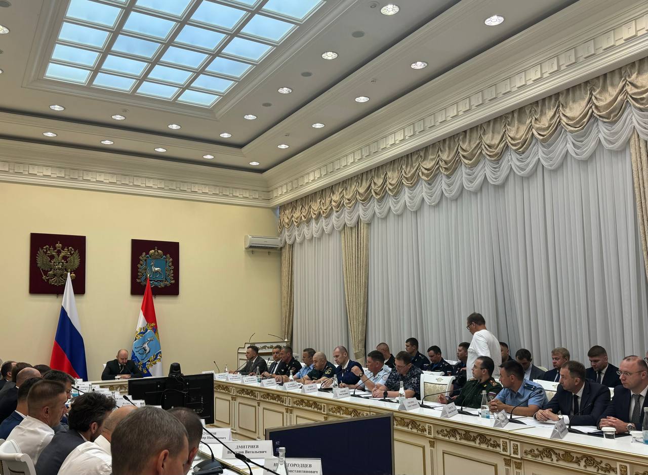 В эти минуты в правительстве региона проходит заседание антитеррористической комиссии. Его проводит губернатор Вячеслав Федорищев.  SOVAINFO   Прислать новость Больше новостей - на sovainfo.ru