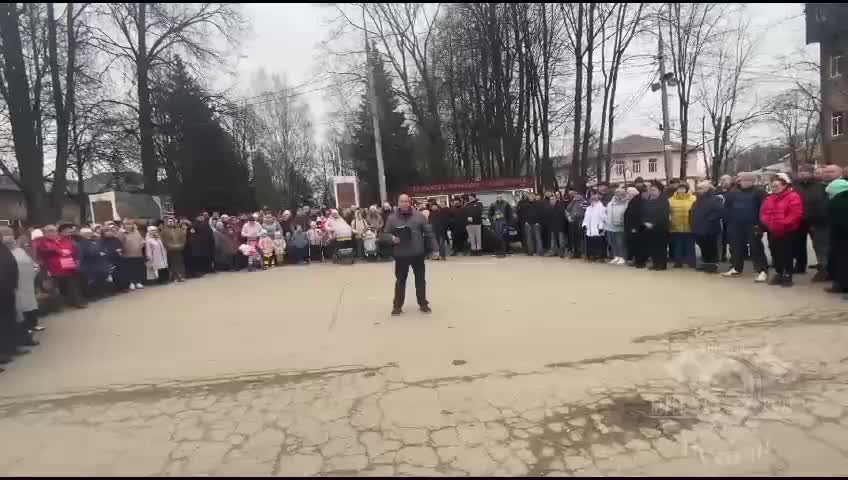 Жители Фряново протестуют против сокращения медперсонала в больнице