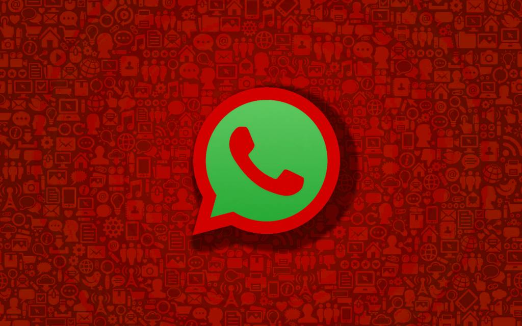 WhatsApp перестал работать по всему миру  Пользователи популярного мессенджера WhatsApp  по всему миру жалуются на перебои в его работе. Согласно жалобам, чаты не прогружаются, сообщения не отправляются, звонки не проходят.  По данным портала DownDetector, проблемы начались в 18:30 по московскому времени. Причём сбои наблюдаются и в некоторых других западных соцсетях.  Представители WhatsApp пока не прокомментировали ситуацию.