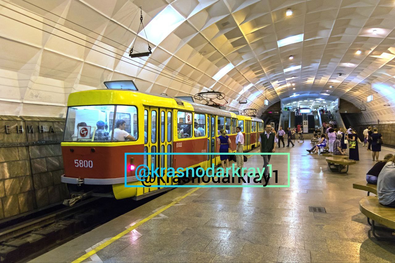 Метротрам в Краснодаре откладывается на неопределённый срок Проект «Метротрам» в Краснодаре замедляется на неопределённый срок из-за экономических трудностей и изменений на строительном рынке, сообщил главный архитектор края Илья Поздняков. Часть проекта могут зарезервировать для будущей реализации. Перспективы запуска метрополитена остаются неясными. Ваши видео высылайте нам в бот Подпишись поделись Прислать видео новость